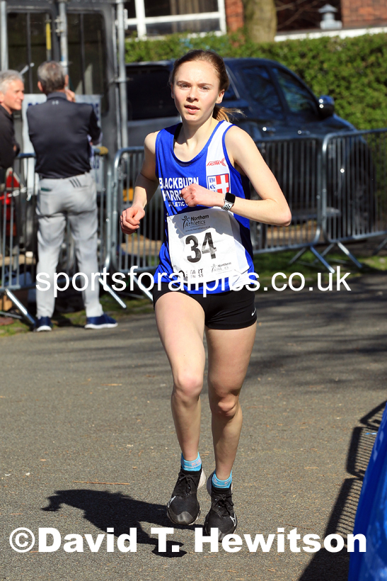 Womens Under-17s 5k, 2022 Northern 12 and 6 Stage Road Relays,  Birkenhead Park, Birkenhead, Wirral.  Photo: David T. Hewitson/Sports for All Pics